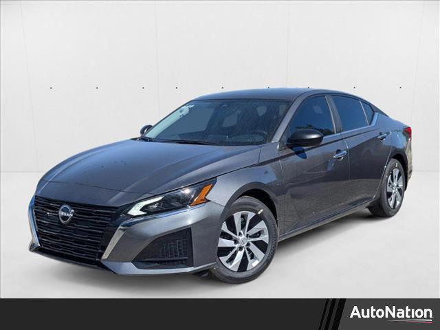 Photo of 2025 Gun Metallic Nissan Altima