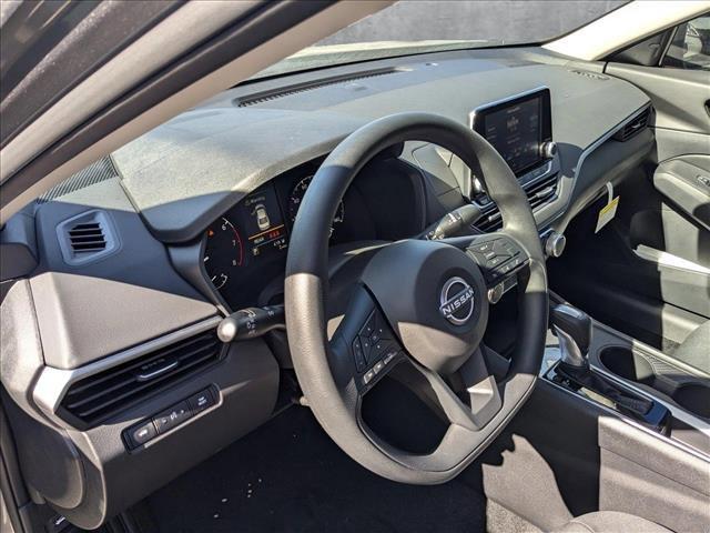 Photo of 2025 Gun Metallic Nissan Altima