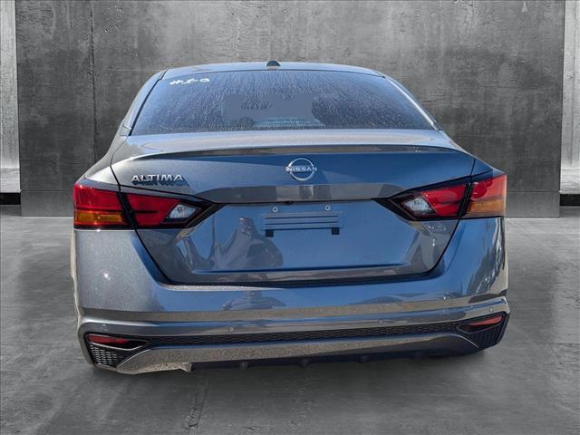 Photo of 2025 Gun Metallic Nissan Altima