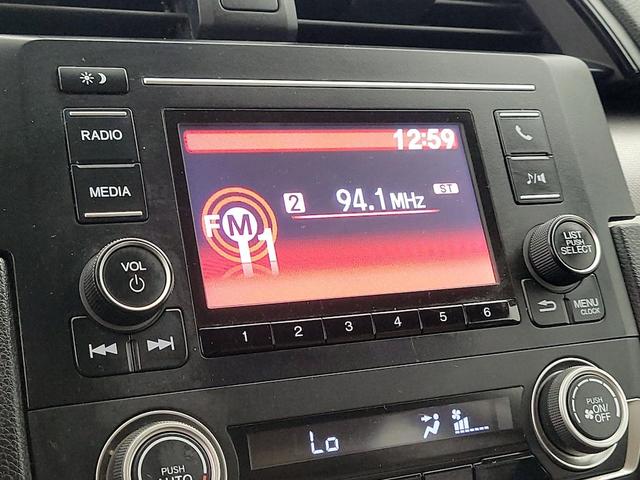 Photo of 2017 White Honda Civic