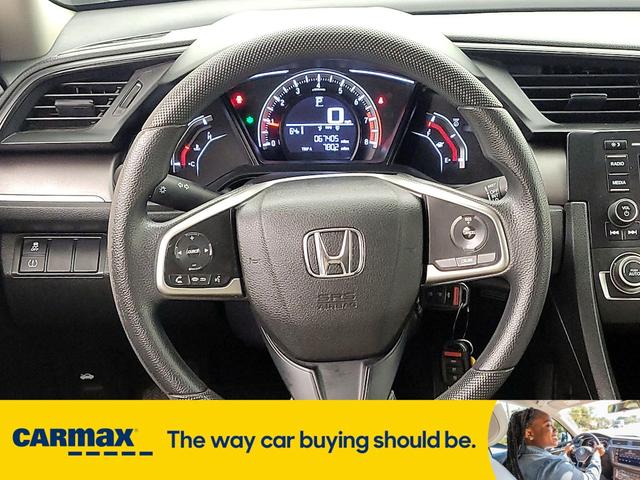 Photo of 2017 White Honda Civic