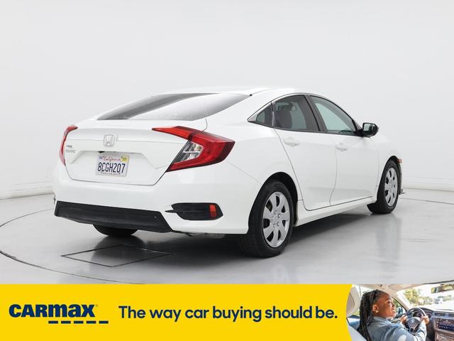 Photo of 2017 White Honda Civic