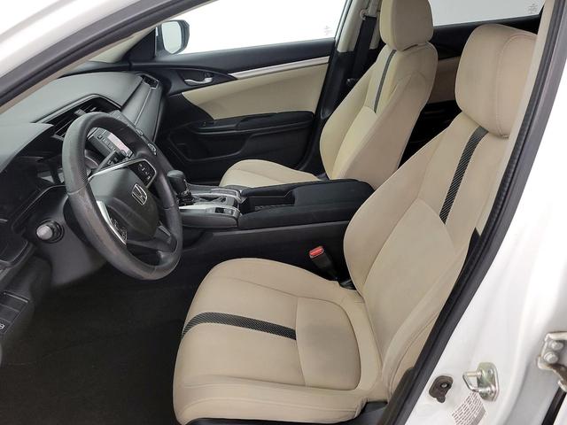 Photo of 2017 White Honda Civic