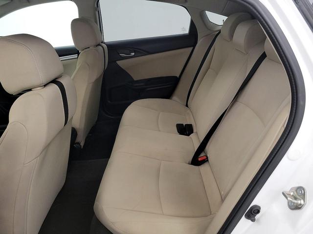 Photo of 2017 White Honda Civic