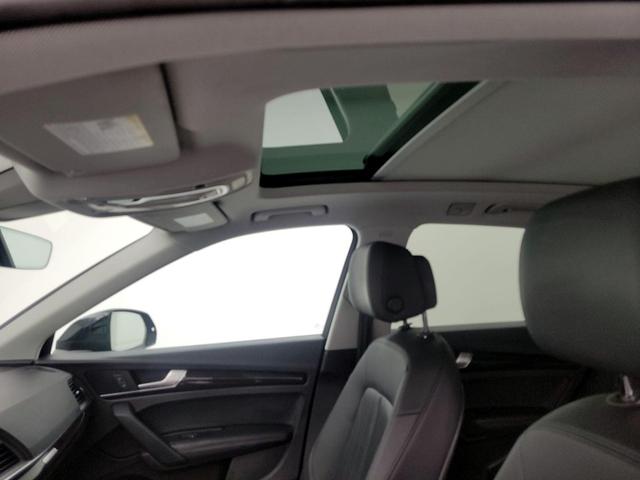 Photo of 2019 Black Audi Q5
