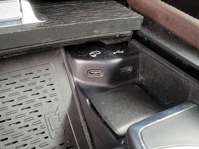 Photo of 2021 Black Mercedes-Benz GLE 350