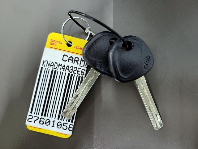 Photo of 2014 White Kia Rio