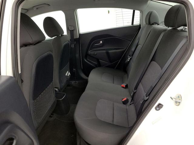 Photo of 2014 White Kia Rio