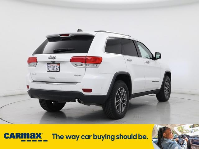 Photo of 2017 White Jeep Grand Cherokee
