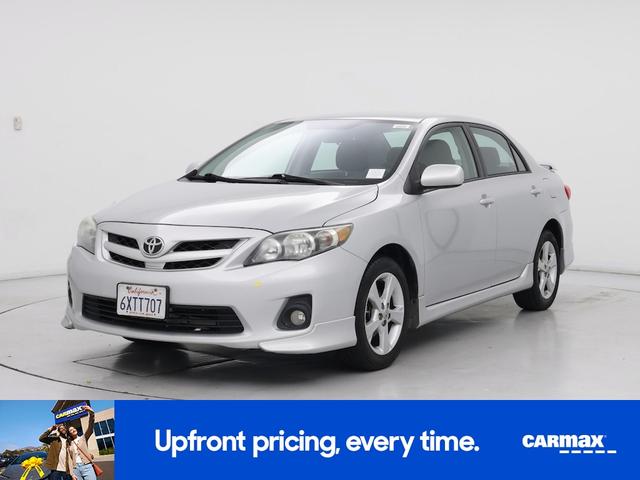 Photo of 2013 Silver Toyota Corolla