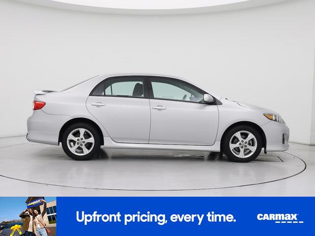 Photo of 2013 Silver Toyota Corolla