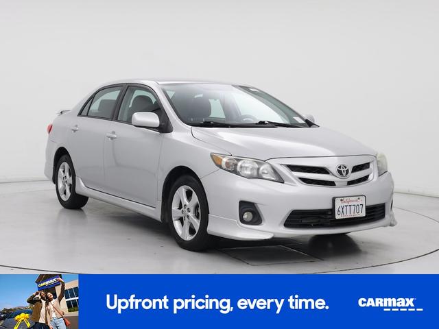 Photo of 2013 Silver Toyota Corolla