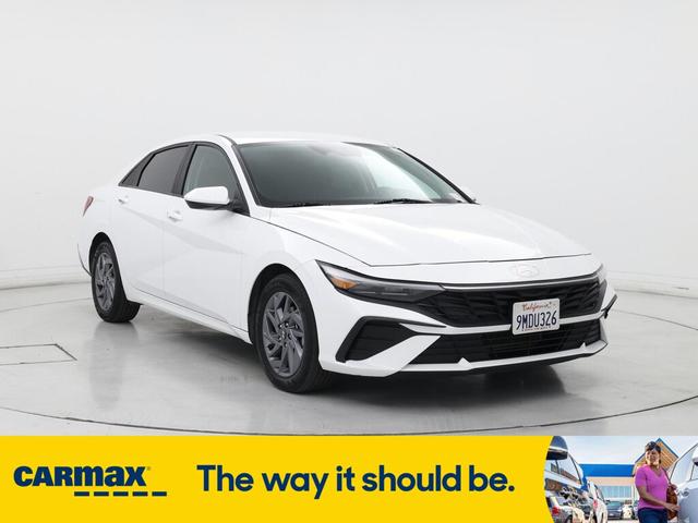 2024 Hyundai Elantra