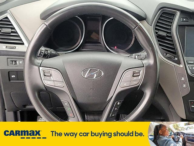 Photo of 2014 White Hyundai Santa Fe Sport