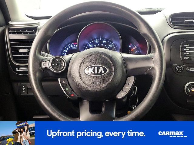 Photo of 2016 Silver Kia Soul