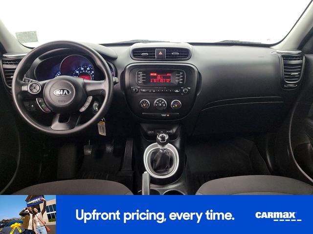Photo of 2016 Silver Kia Soul