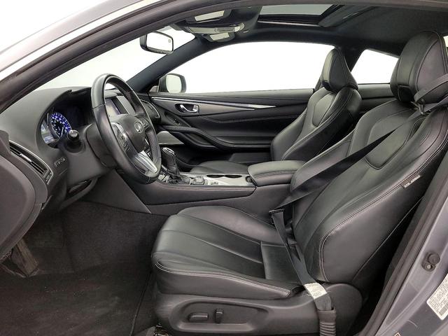 Photo of 2017 Gray INFINITI Q60