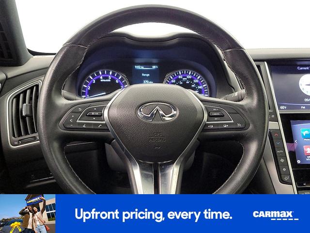 Photo of 2017 Gray INFINITI Q60