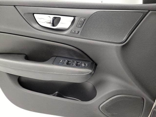 Photo of 2020 White Volvo S60