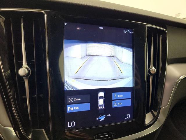 Photo of 2020 White Volvo S60