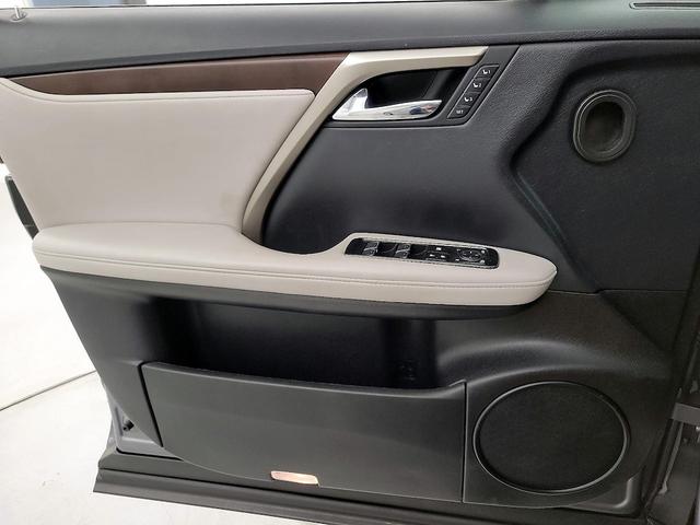 Photo of 2021 Gray Lexus RX 350