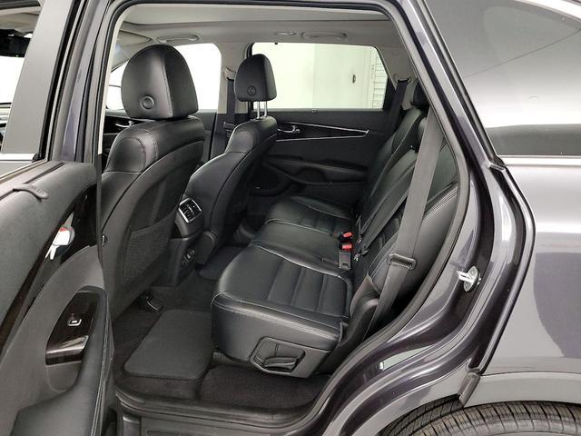 Photo of 2019 Gray Kia Sorento