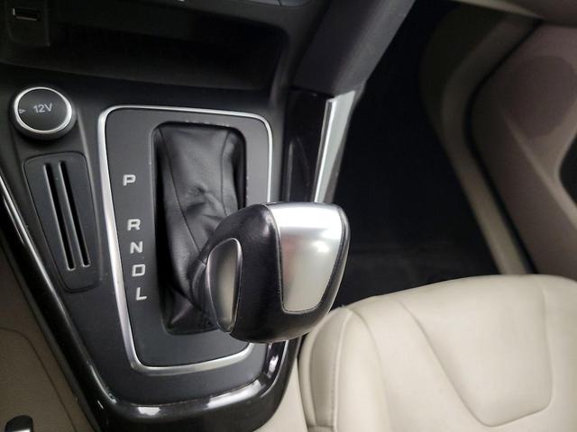 Photo of 2015 White Ford Focus Electric