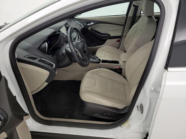 Photo of 2015 White Ford Focus Electric