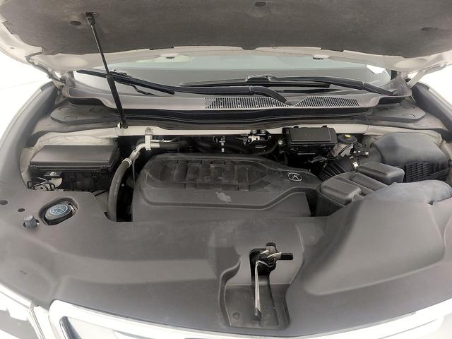Photo of 2016 White Acura MDX