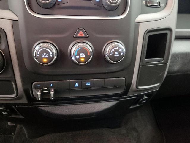 Photo of 2016 Black RAM 1500