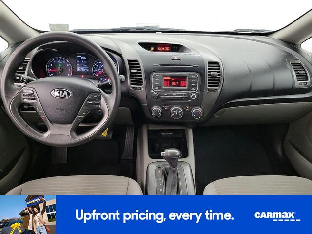 Photo of 2014 Red Kia Forte