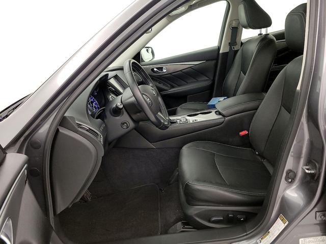 Photo of 2015 Gray INFINITI Q50 Hybrid