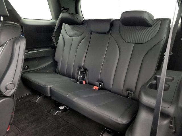 Photo of 2023 White Hyundai PALISADE