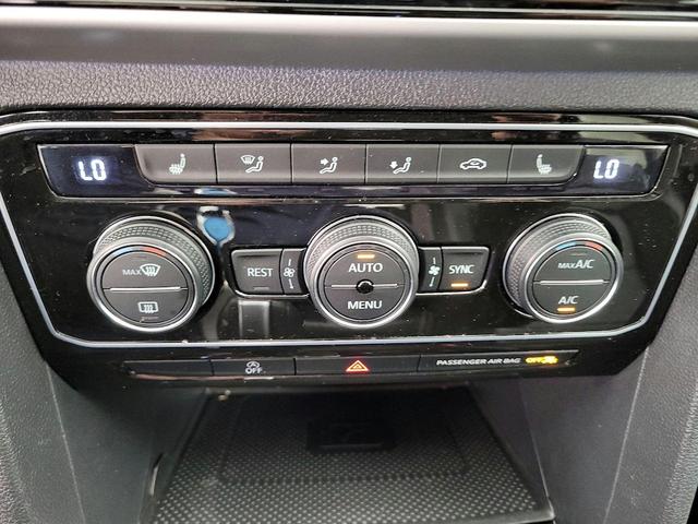 Photo of 2023 Gray Volkswagen Atlas