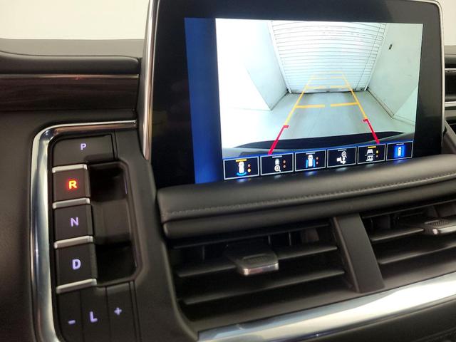 Photo of 2022 Gray Chevrolet Suburban