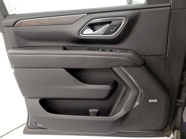 Photo of 2022 Gray Chevrolet Suburban