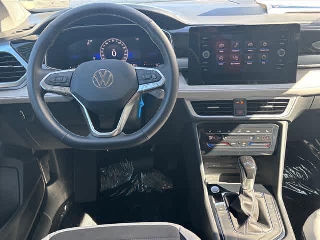 Photo of 2025 Pyrite Silver Metallic Volkswagen Taos