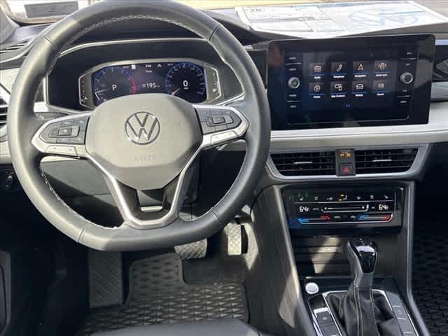 Photo of 2025 Platinum Gray Metallic Volkswagen Taos