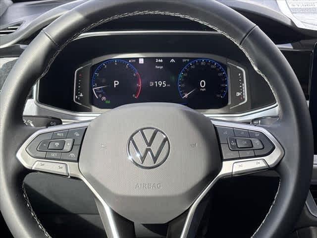 Photo of 2025 Platinum Gray Metallic Volkswagen Taos