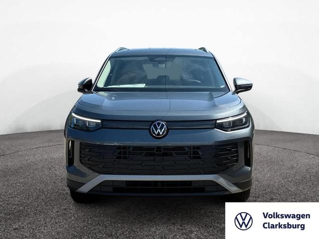 Photo of 2025 Platinum Gray Metallic Volkswagen Tiguan