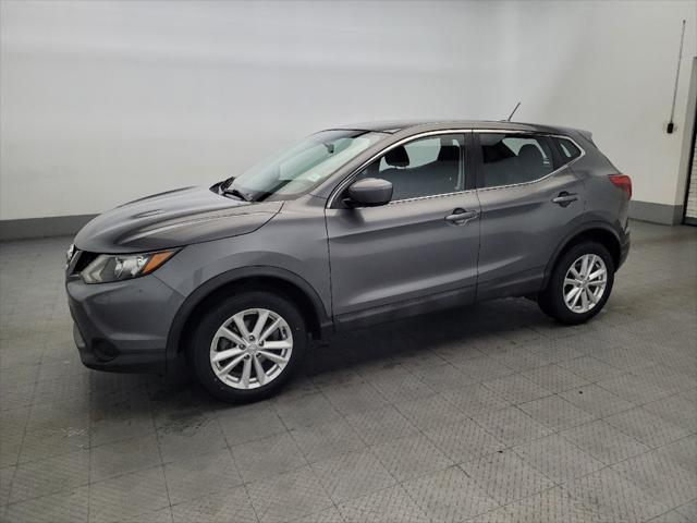 Photo of 2017 Gun Metallic Nissan Rogue Sport