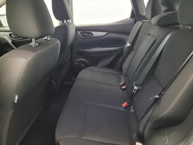 Photo of 2017 Gun Metallic Nissan Rogue Sport