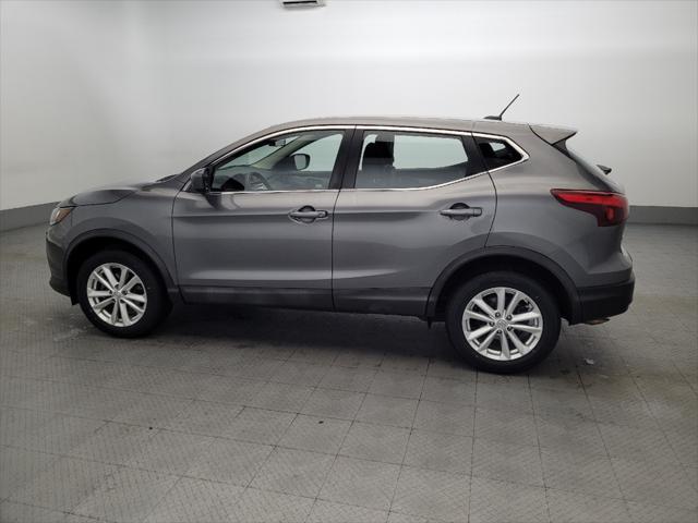 Photo of 2017 Gun Metallic Nissan Rogue Sport