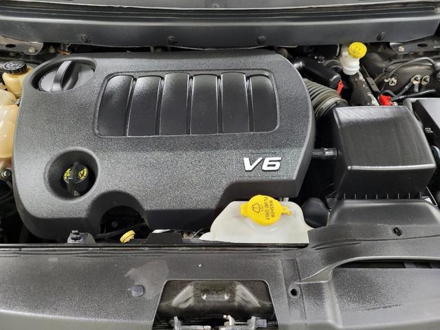 Photo of 2018 Granite Pearlcoat Dodge Journey