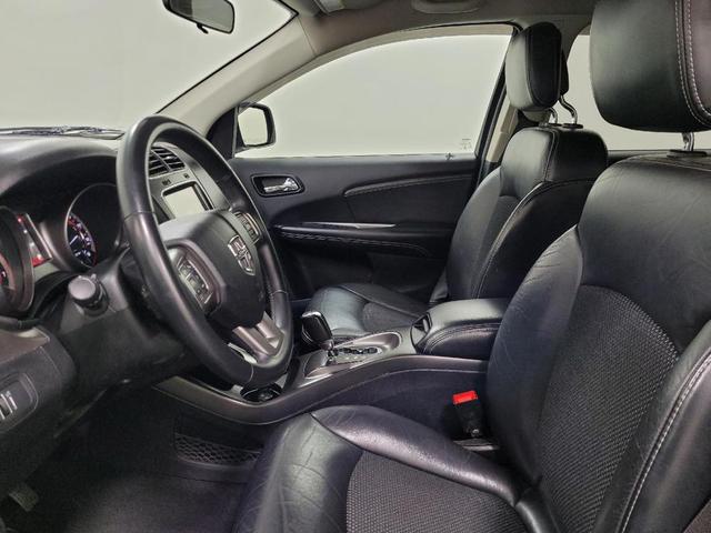 Photo of 2018 Granite Pearlcoat Dodge Journey