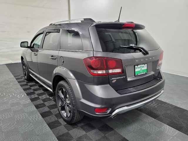 Photo of 2018 Granite Pearlcoat Dodge Journey