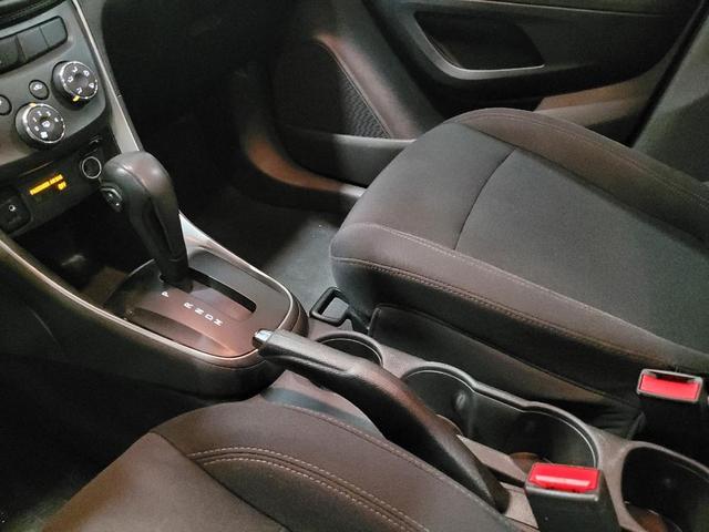 Photo of 2017 Silver Ice Metallic Chevrolet Trax