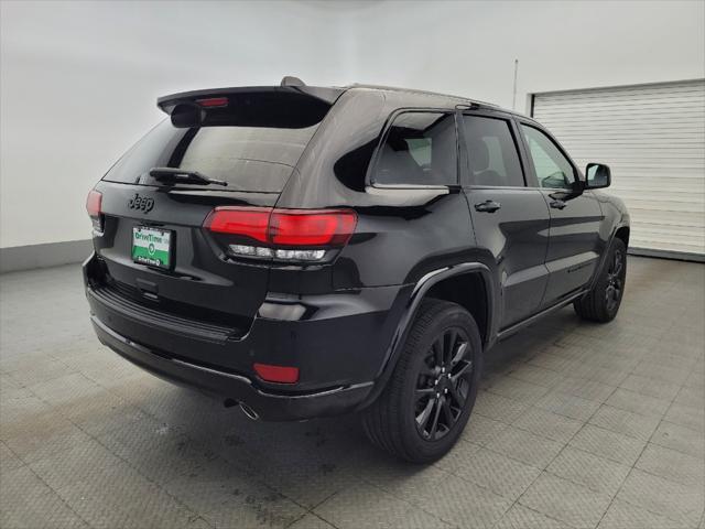 Photo of 2021 Diamond Black Crystal Pearlcoat Jeep Grand Cherokee