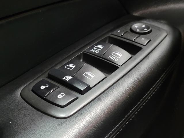 Photo of 2021 Diamond Black Crystal Pearlcoat Jeep Grand Cherokee