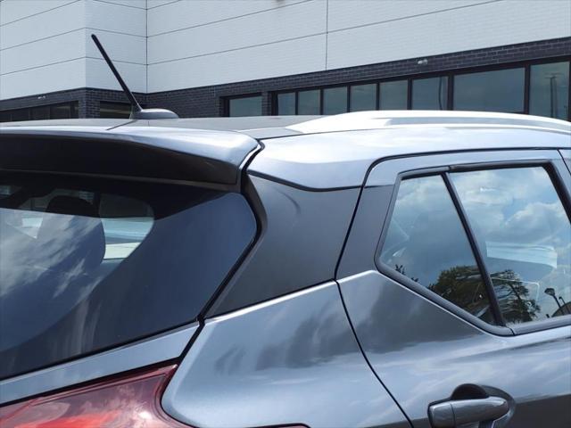 Photo of 2020 Gun Metallic Nissan Kicks